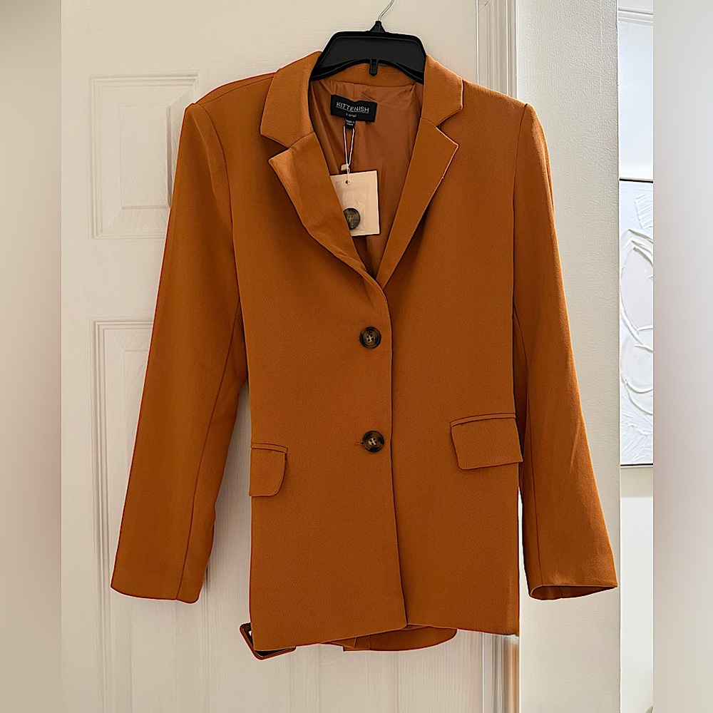 KEEP IT BOSSY BLAZER